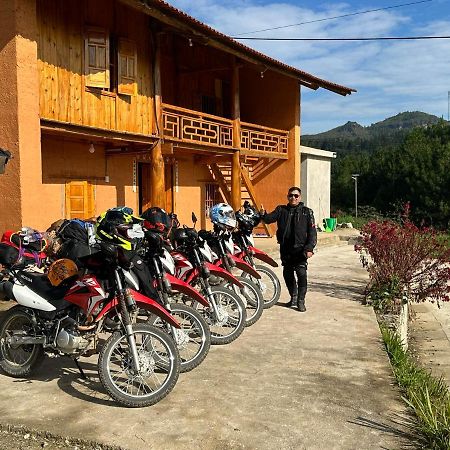 Hoang Nam Homestay Quan Ba Exteriör bild